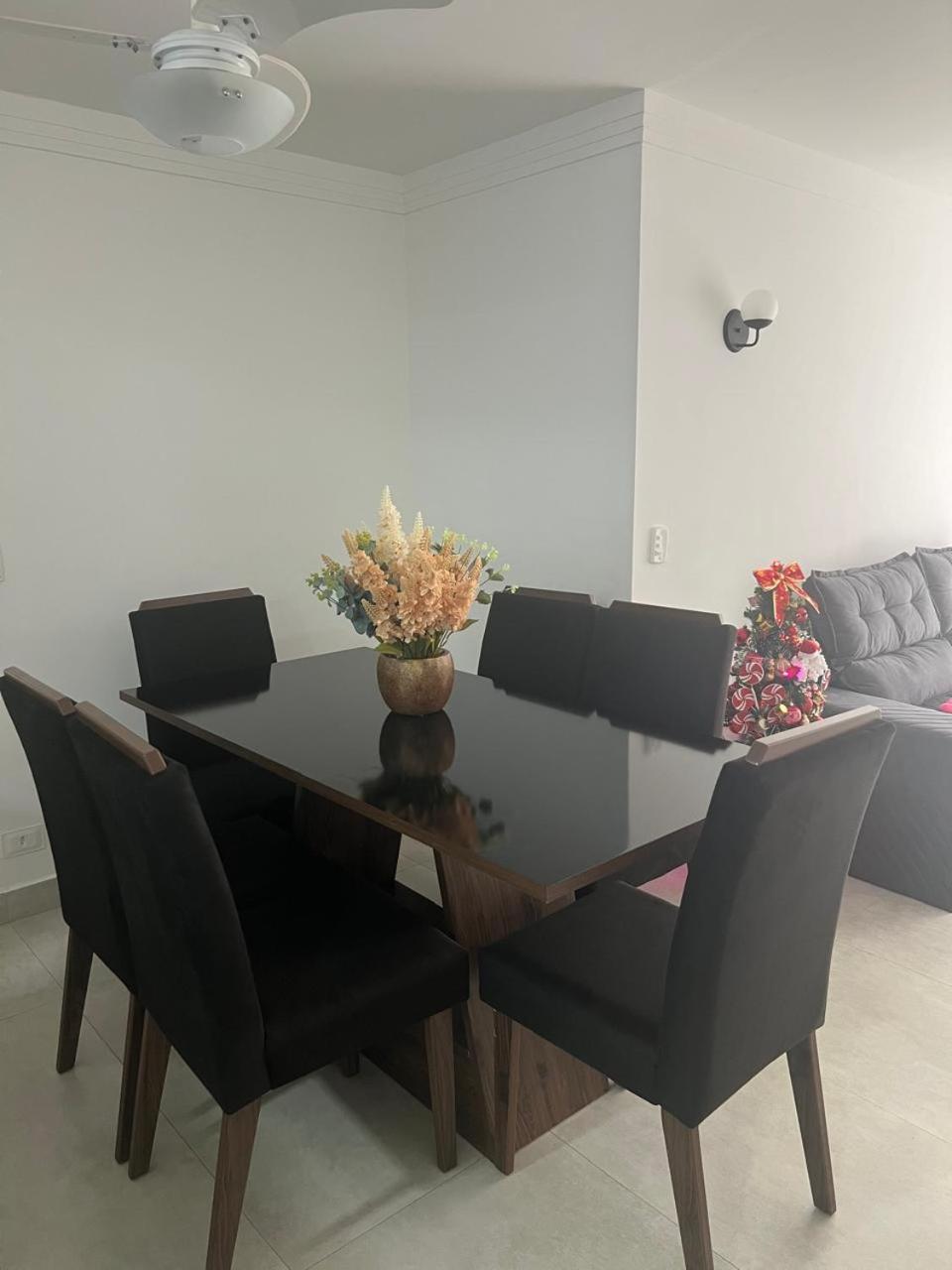 Beleza De Apartamento 300 Metros Da Praia 과루자 외부 사진