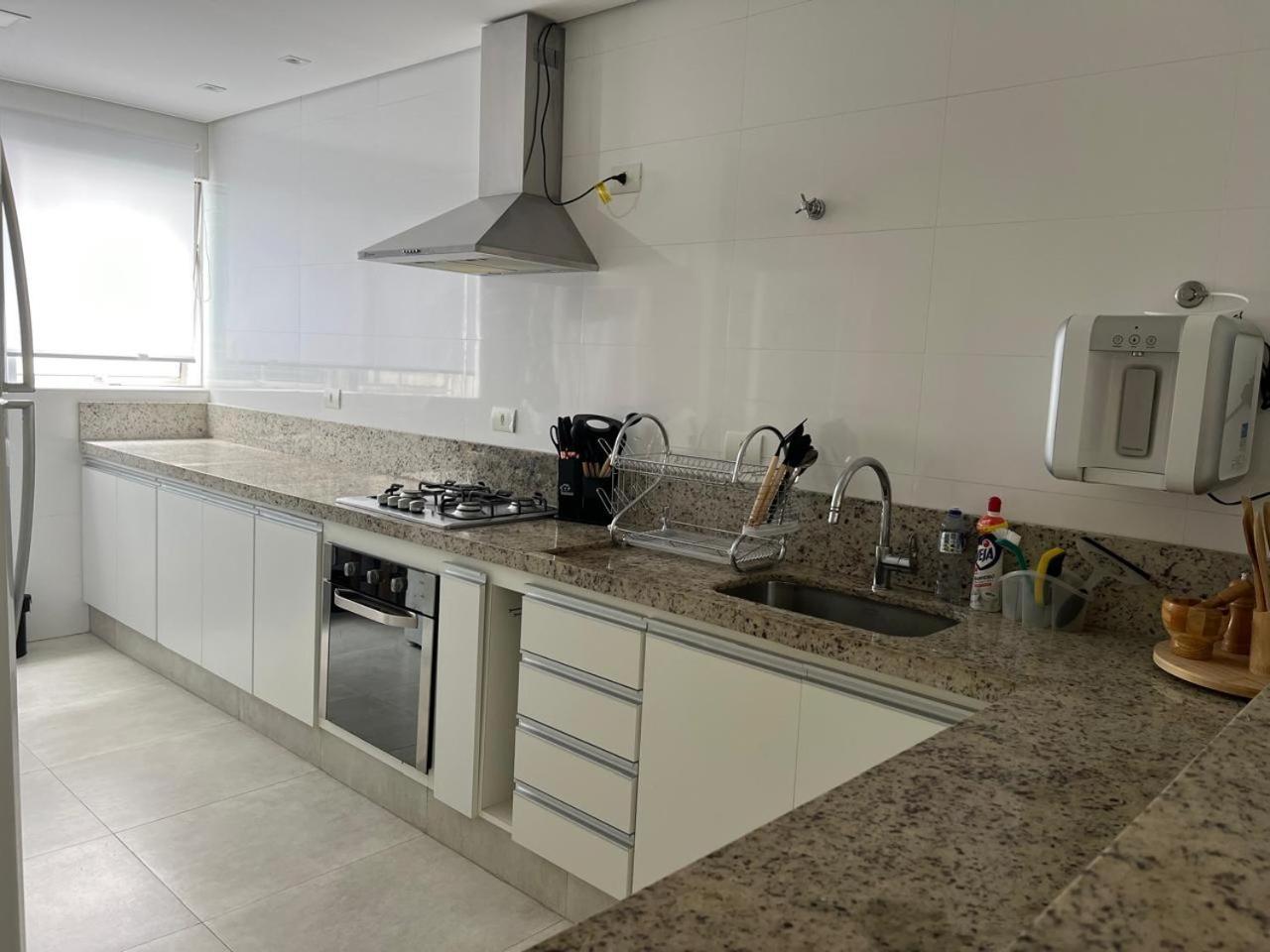 Beleza De Apartamento 300 Metros Da Praia 과루자 외부 사진